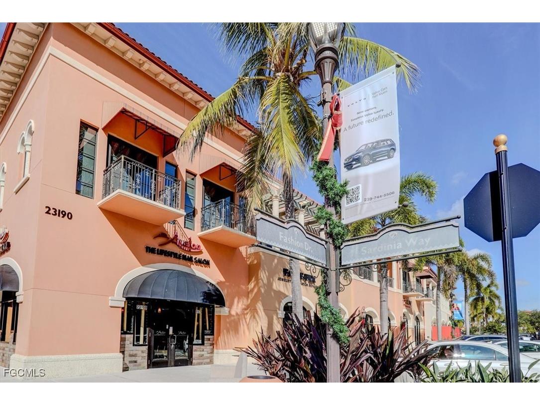 23190 Fashion Drive #P211 & P212 Estero FL 33928 2025025272 image4