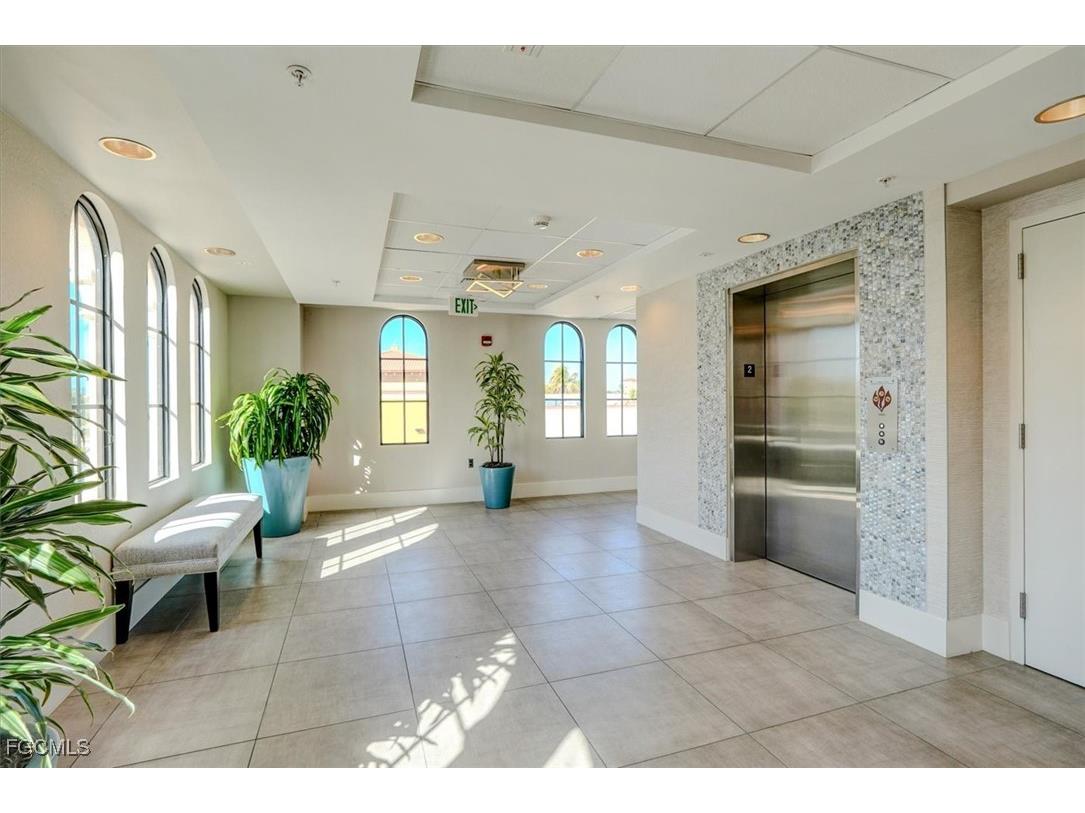 23190 Fashion Drive #P211 & P212 Estero FL 33928 2025025272 image9