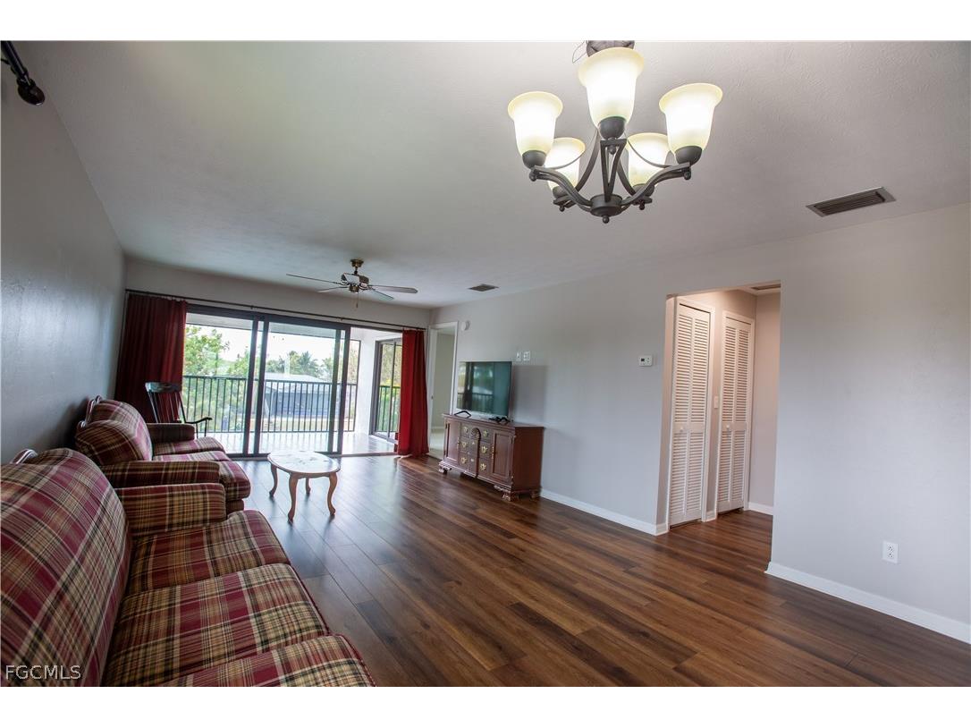 232 Cape Coral Parkway E #201 Cape Coral FL 33904 2026012785 image4