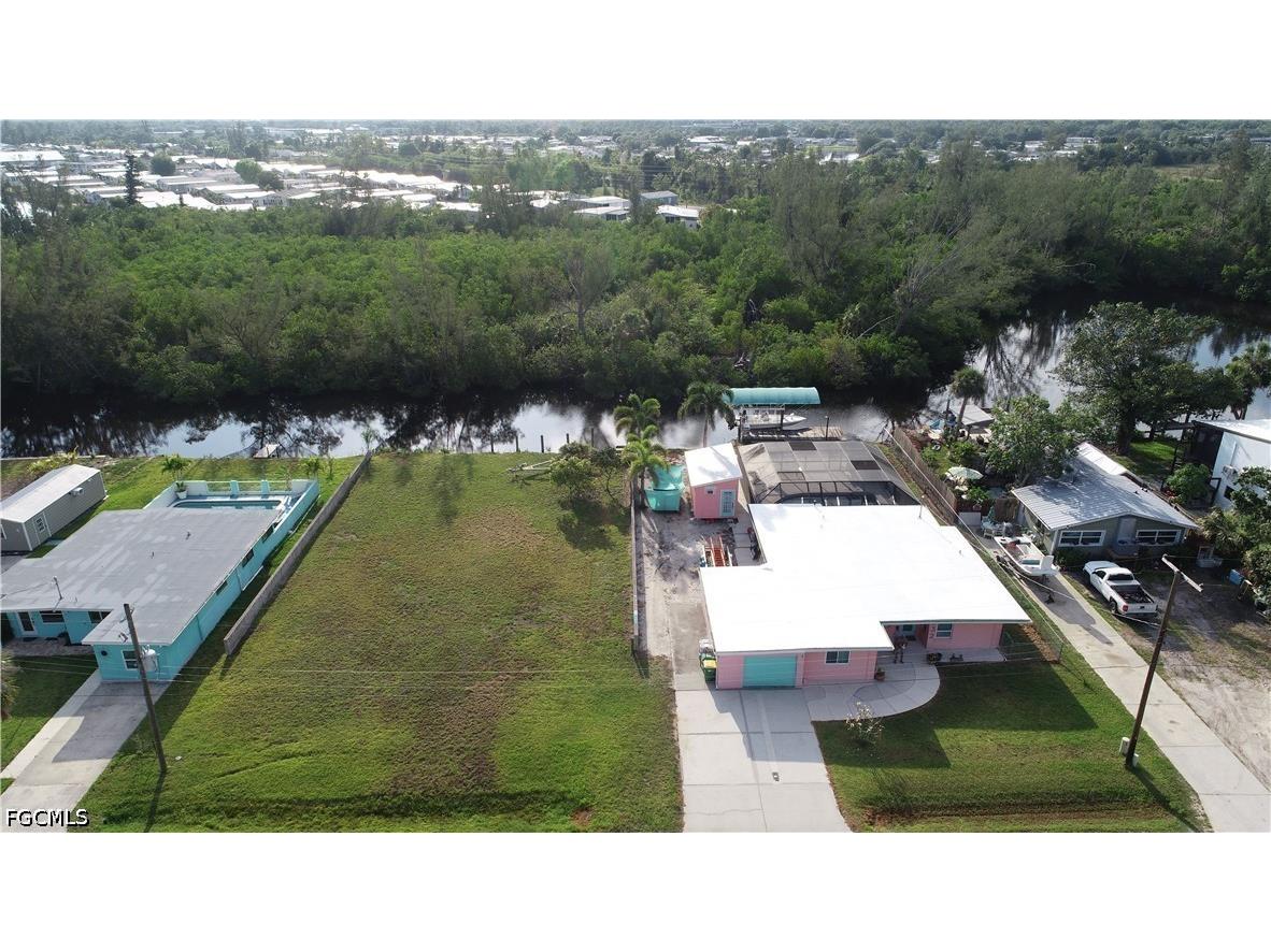 232 Darst Avenue Punta Gorda FL 33950 2026018430 image1