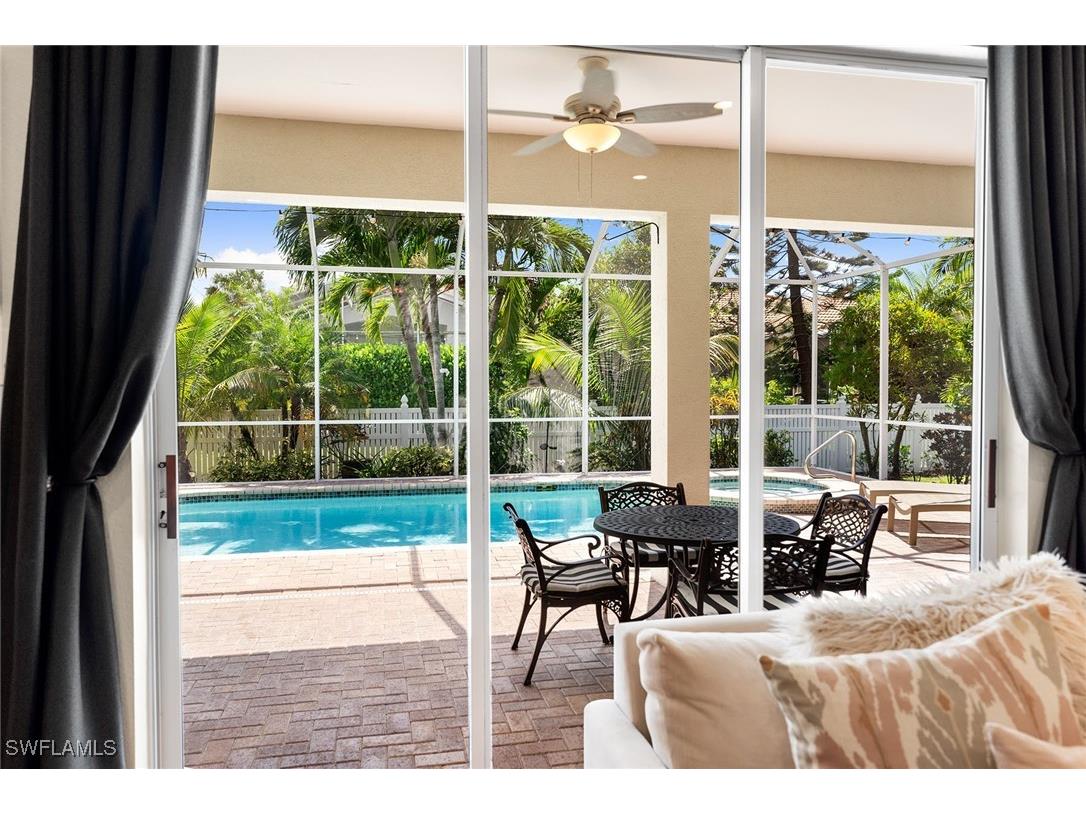 232 Glen Eagle Circle Naples FL 34104 225073002 image10