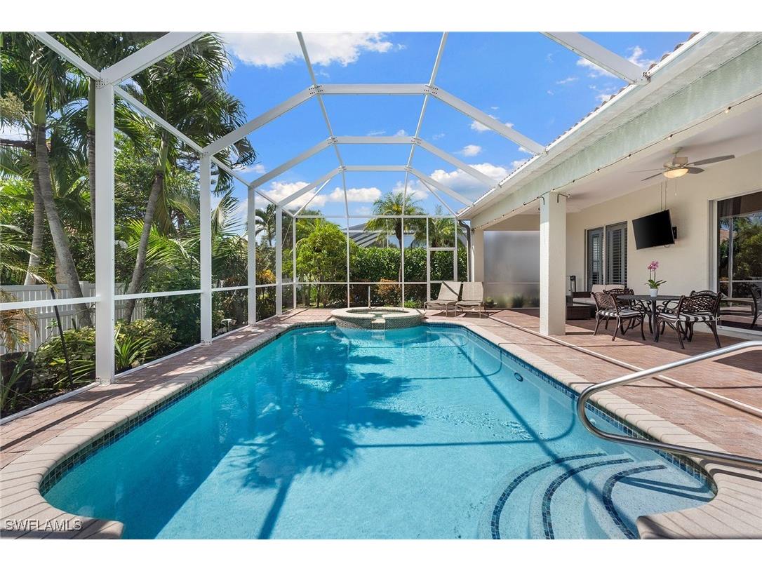 232 Glen Eagle Circle Naples FL 34104 225073002 image2