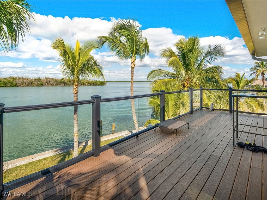 232 Harbor Place N Goodland FL 34140 226004829 image4