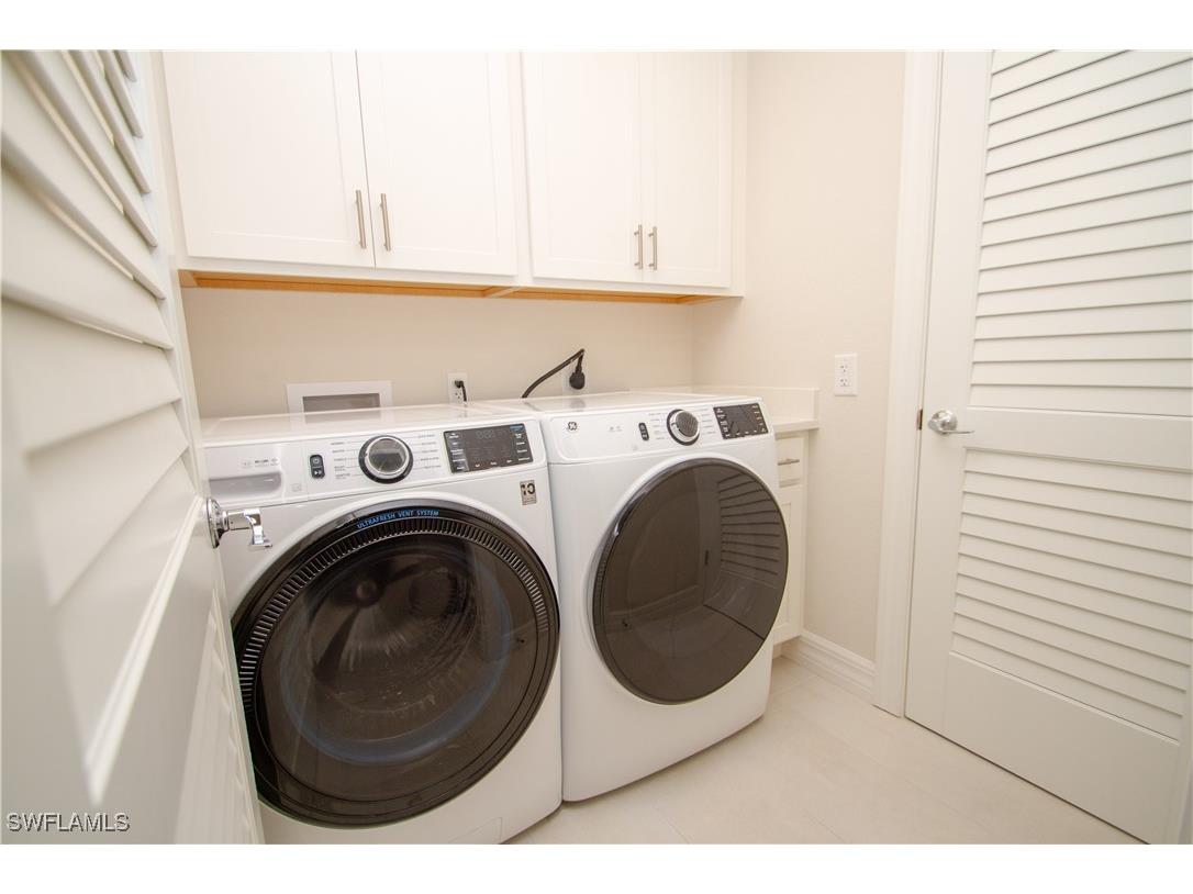 232 Indies Drive E #101 Naples FL 34114 225068057 image12