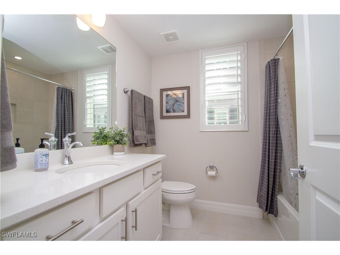 232 Indies Drive E #101 Naples FL 34114 225068057 image13