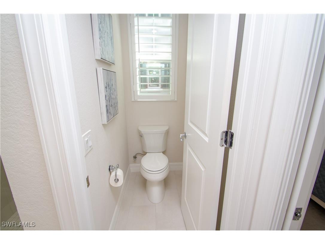 232 Indies Drive E #101 Naples FL 34114 225068057 image25