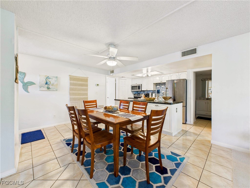 232 Palm Drive #47-5 Naples FL 34112 2026006541 image3