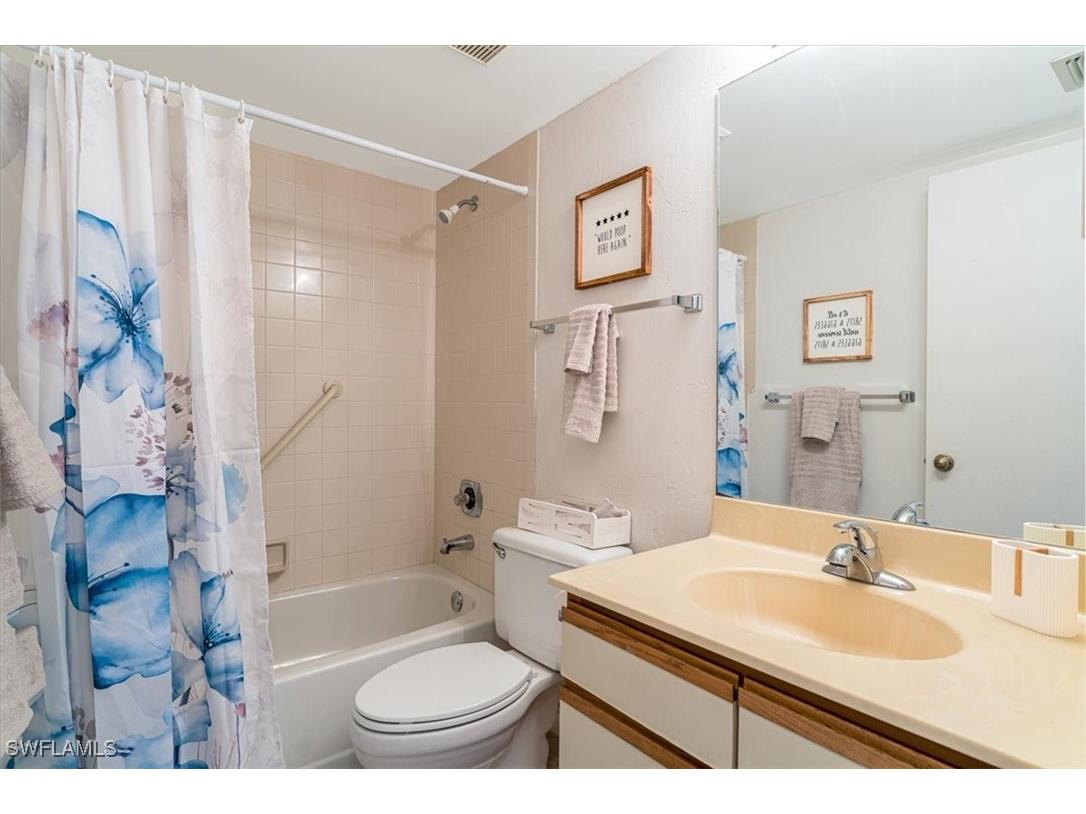 232 Pebble Beach Circle #E104 Naples FL 34113 225081234 image15