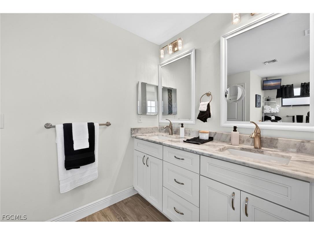 2320 NW 36th Place Cape Coral FL 33993 2025024021 image20