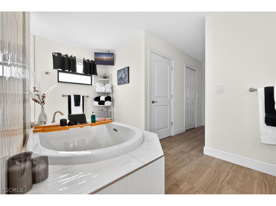 2320 NW 36th Place Cape Coral FL 33993 2025024021 image23