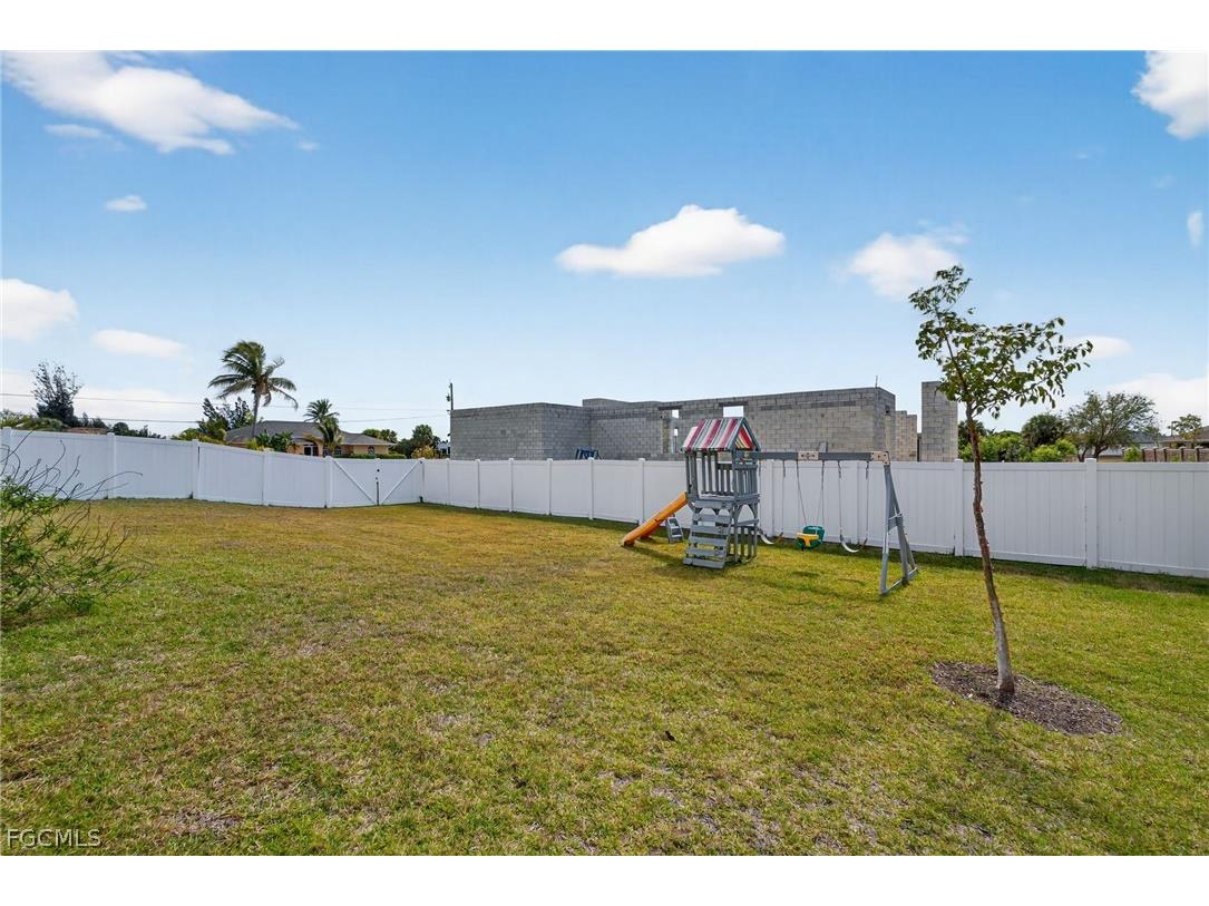 2320 NW 36th Place Cape Coral FL 33993 2025024021 image32