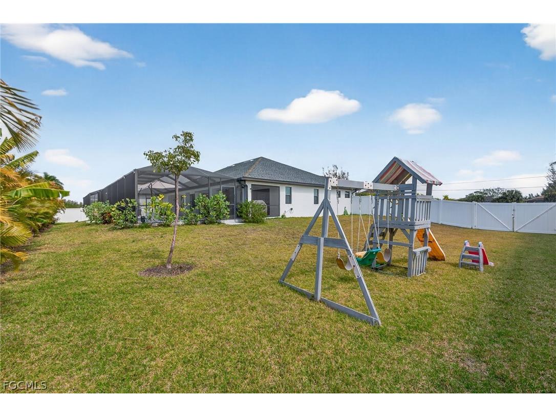 2320 NW 36th Place Cape Coral FL 33993 2025024021 image35