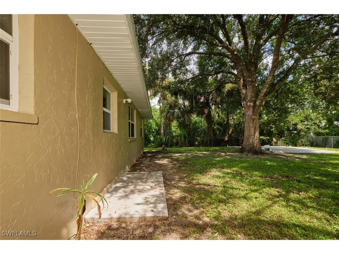 2321 Thurlow Street Alva FL 33920 224073972 image31