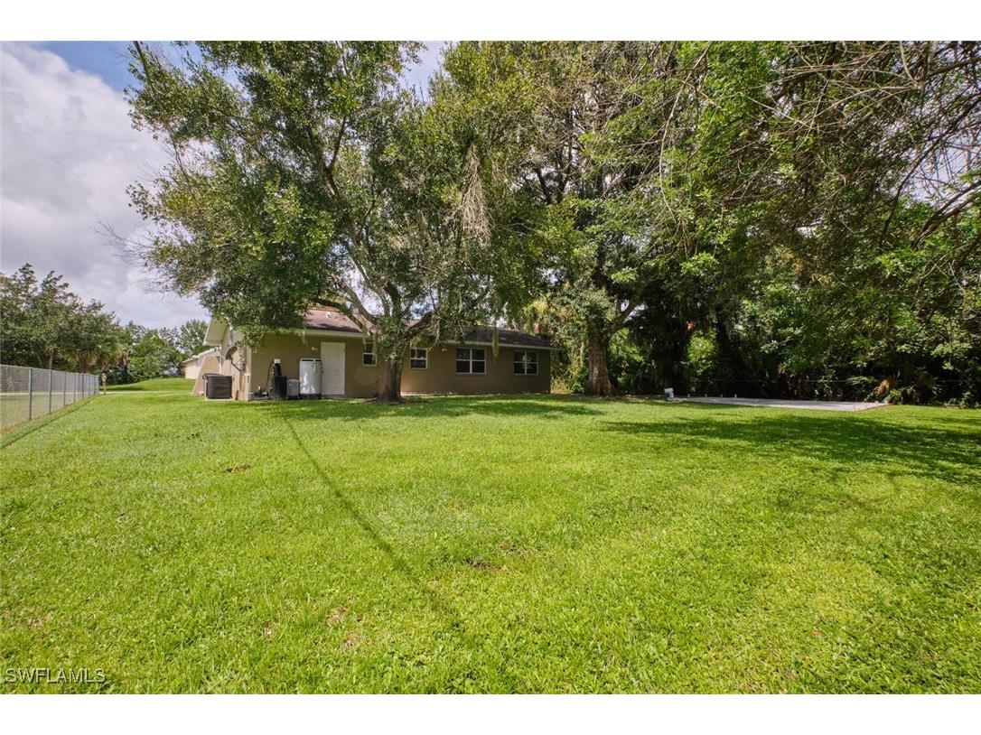 2321 Thurlow Street Alva FL 33920 224073972 image32