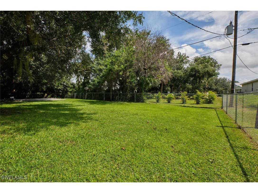 2321 Thurlow Street Alva FL 33920 224073972 image35