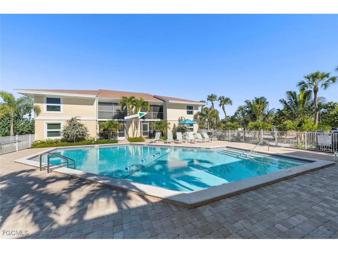 2321 W Gulf Drive #3D Sanibel FL 33957 2026004132 image2