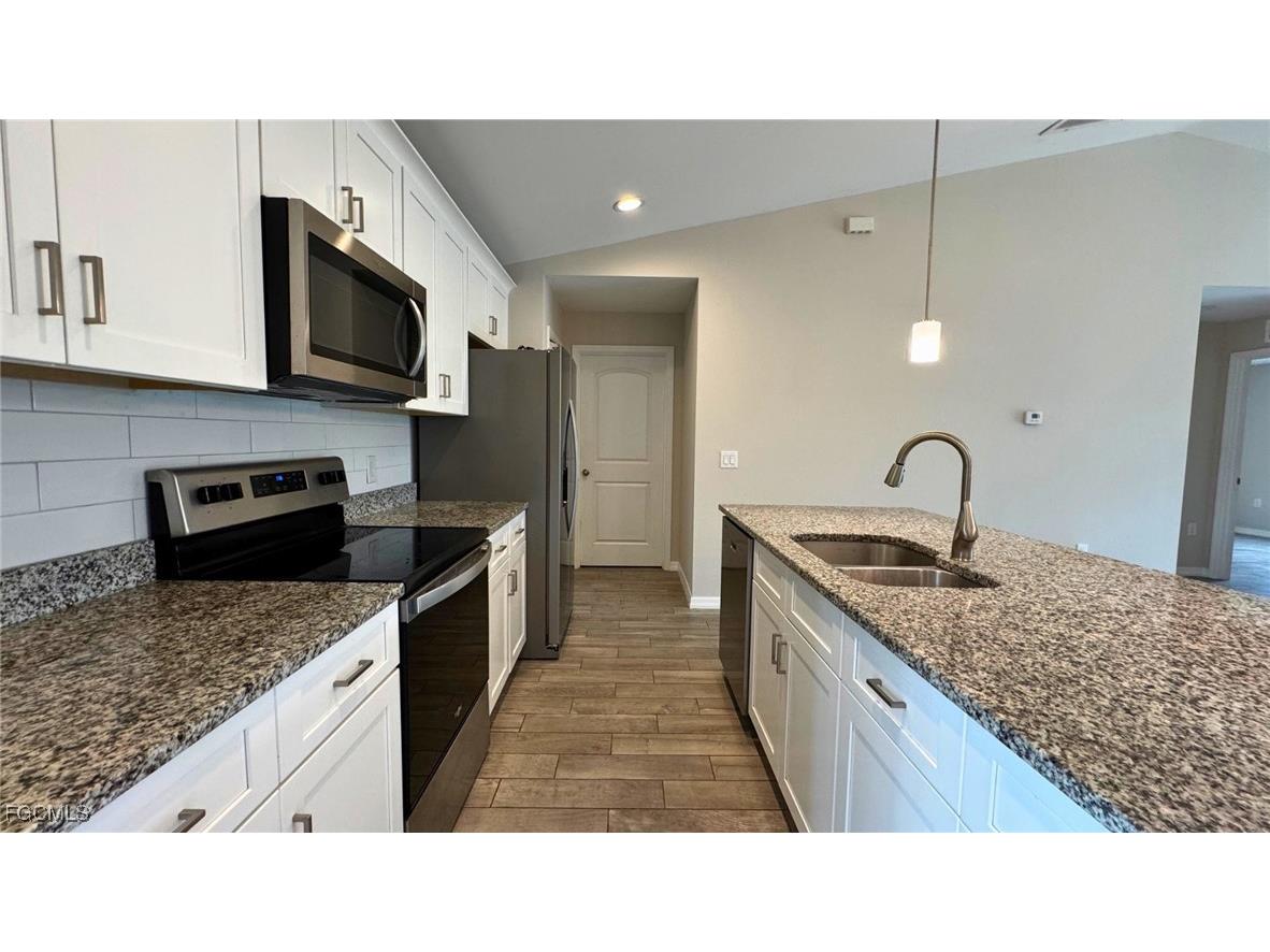 2322 NW 30th Terrace Cape Coral FL 33993 2025005718 image1