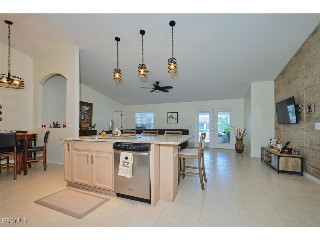 2322 SW 17th Street Cape Coral FL 33991 2025009563 image10