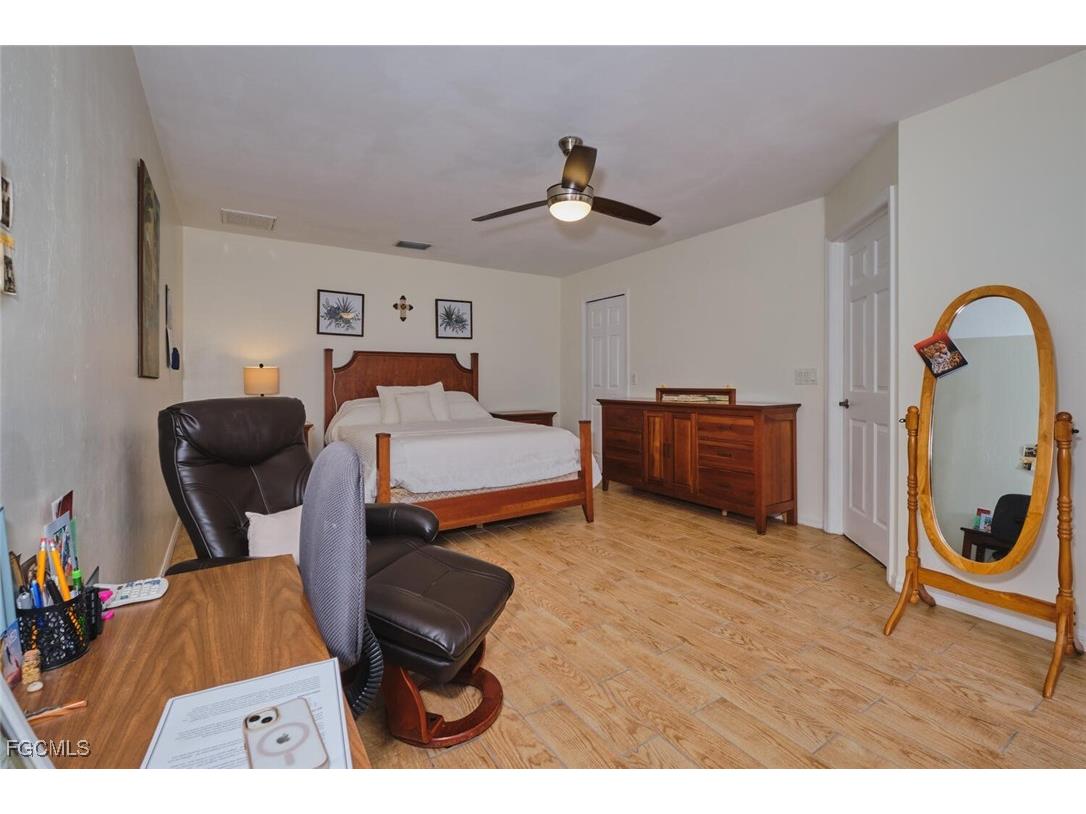 2322 SW 17th Street Cape Coral FL 33991 2025009563 image13