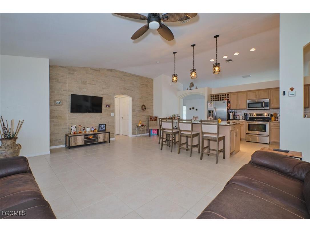 2322 SW 17th Street Cape Coral FL 33991 2025009563 image14