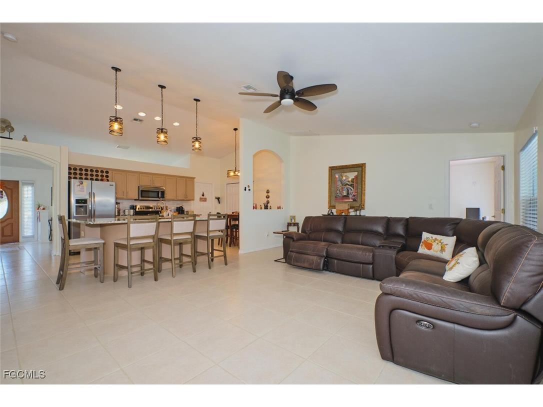 2322 SW 17th Street Cape Coral FL 33991 2025009563 image15