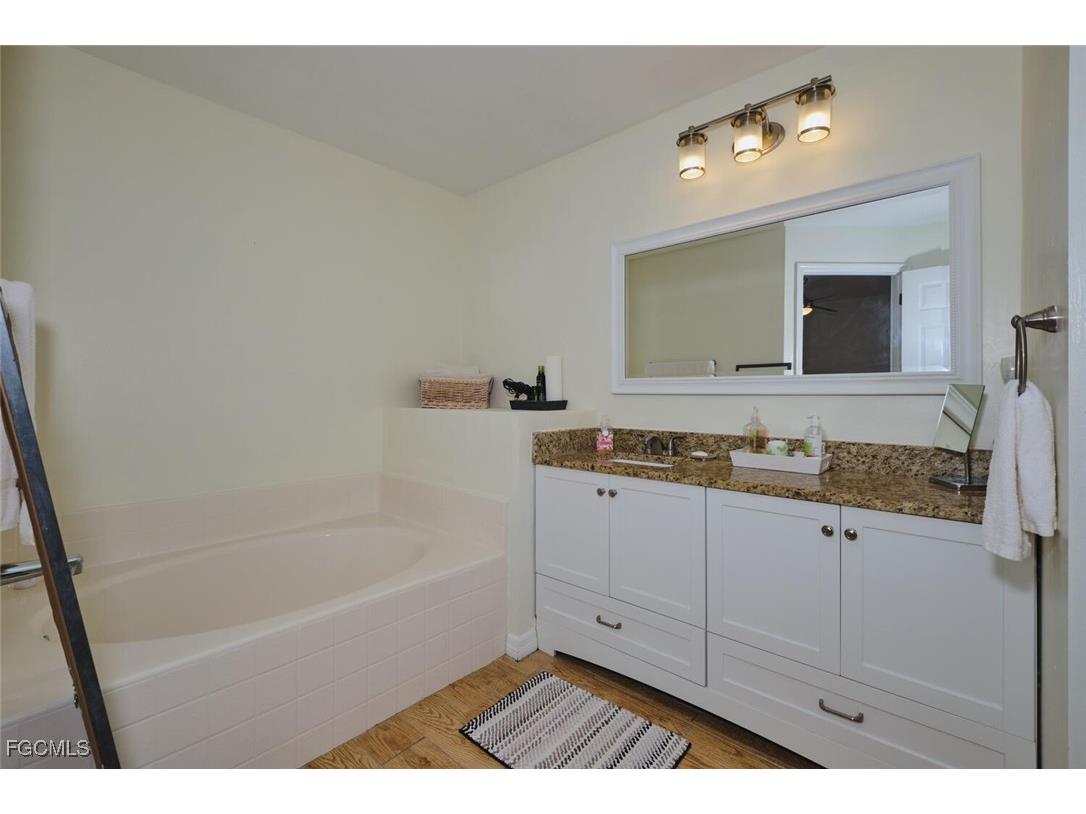 2322 SW 17th Street Cape Coral FL 33991 2025009563 image22