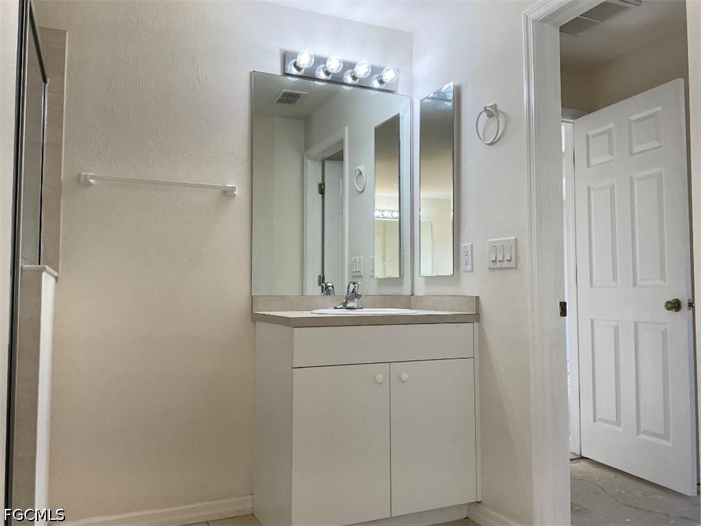 2323 NE 26th Street Cape Coral FL 33909 2026019247 image14