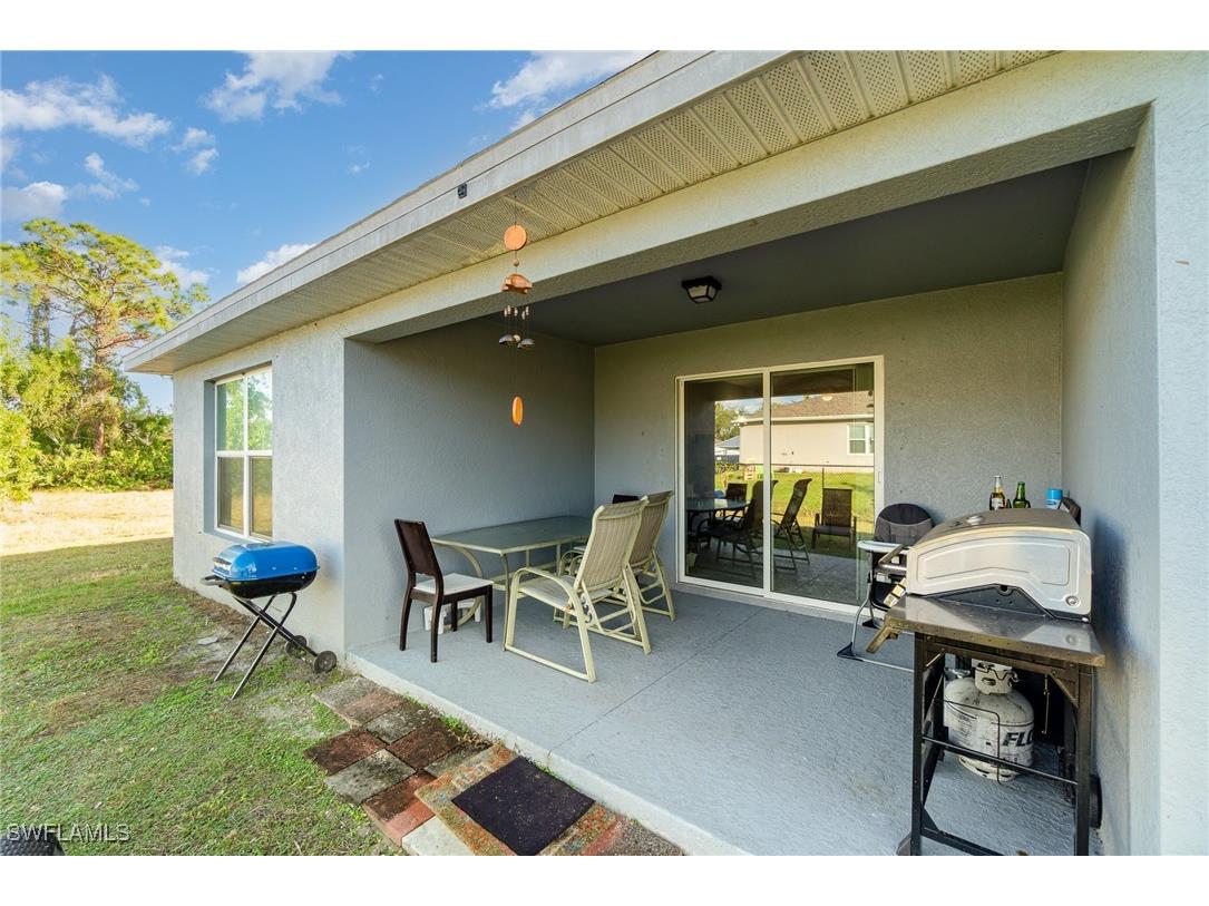 2323 NE 35th Lane Cape Coral FL 33909 224092658 image25