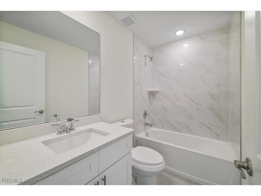 2323 SW 5th Place Cape Coral FL 33991 2025013466 image25