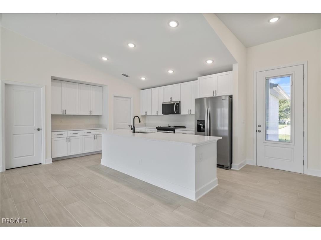 2323 SW 5th Place Cape Coral FL 33991 2025013466 image8