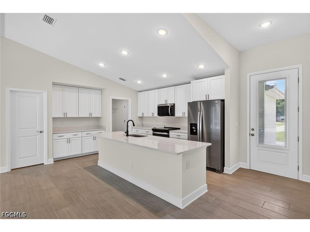 2323 SW 5th Place Cape Coral FL 33991 2026019936 image30