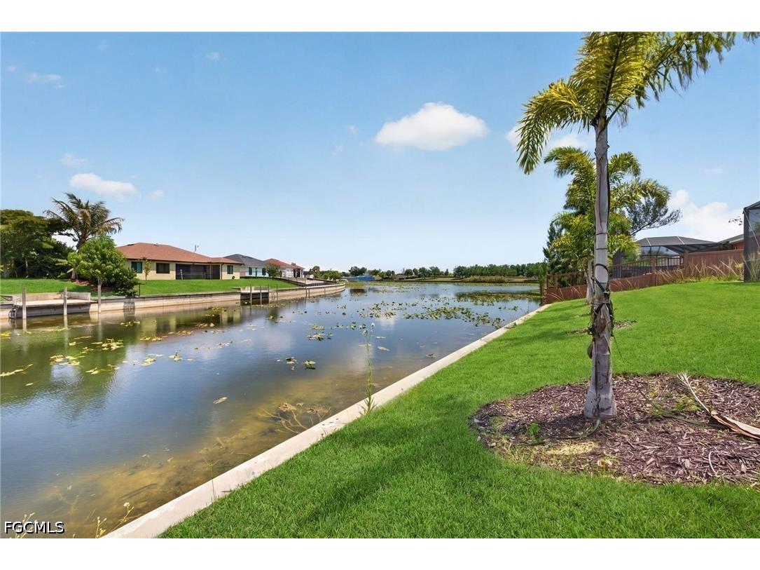 2323 SW 5th Place Cape Coral FL 33991 2026019936 image33