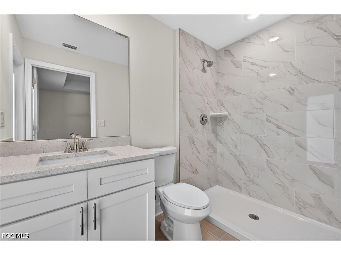 2323 SW 5th Place Cape Coral FL 33991 2026019936 image8