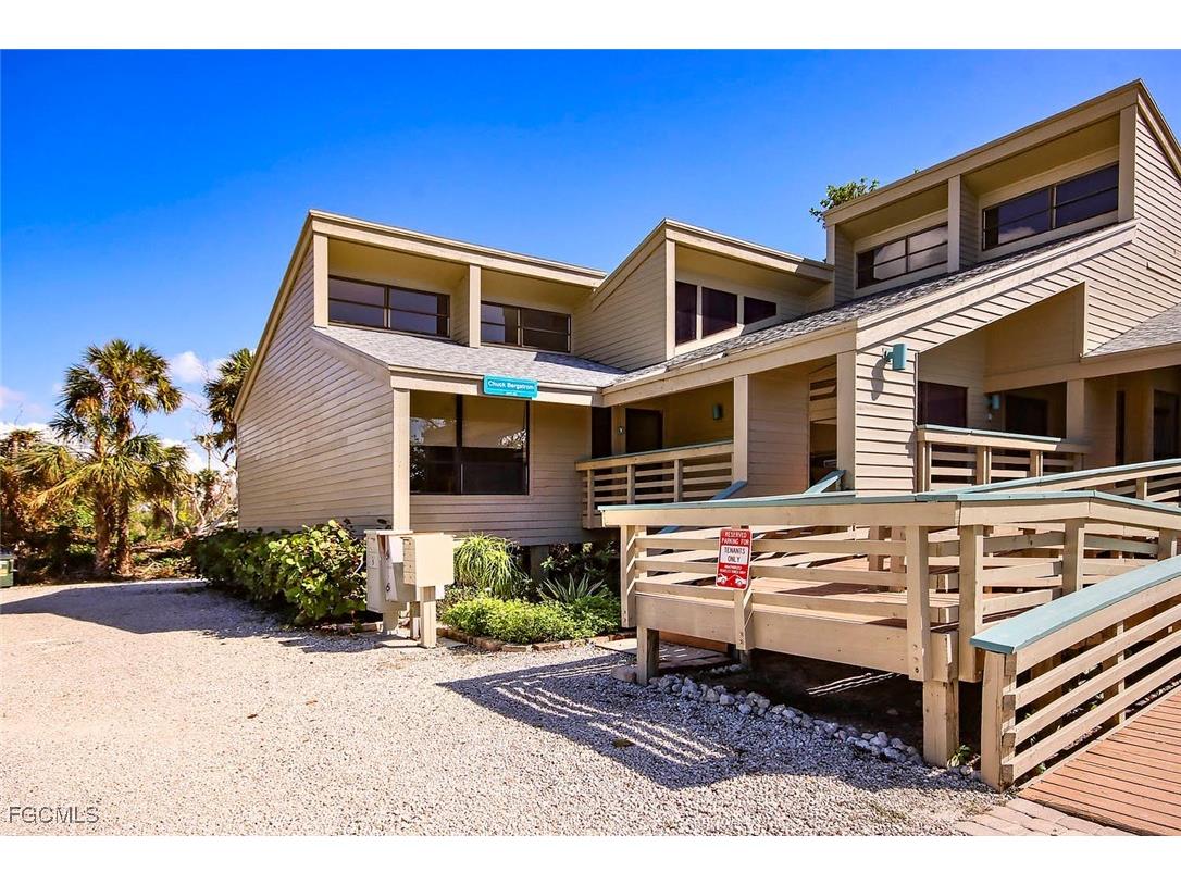 2323 Wooster Lane #1 Sanibel FL 33957 2026001768 image1