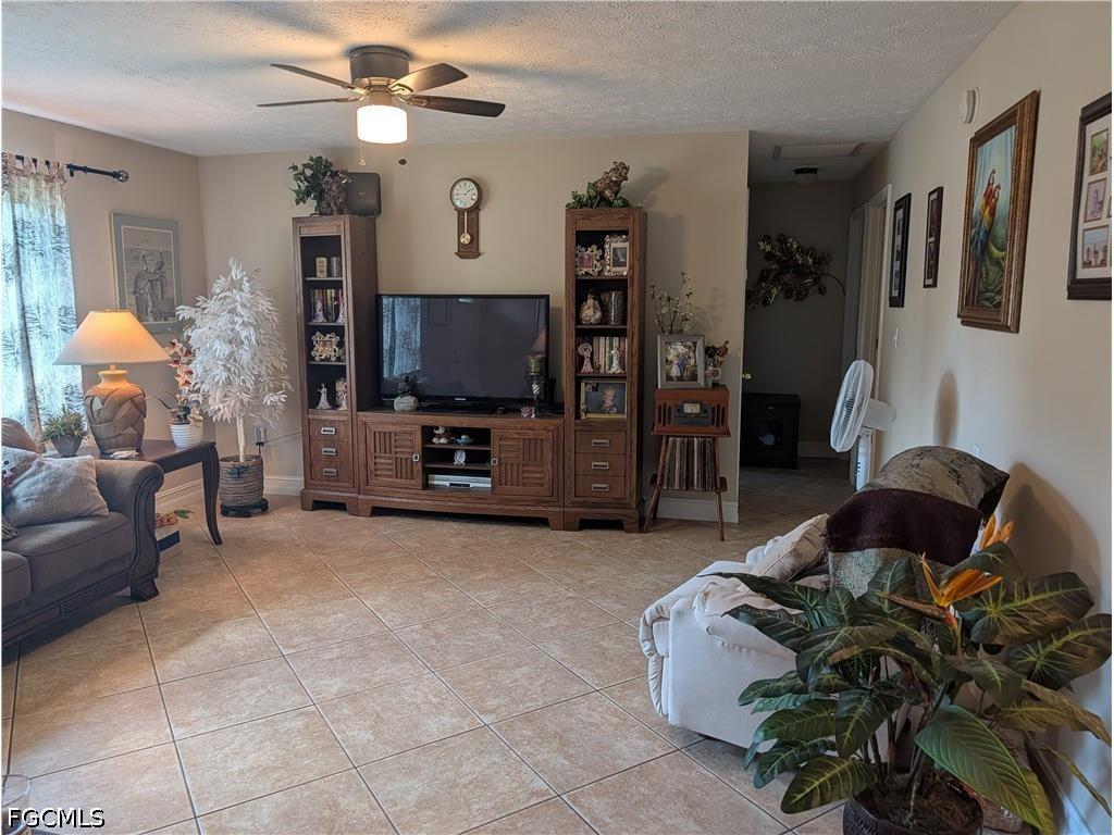 2324 Caladium Road Fort Myers FL 33905 2026027458 image3