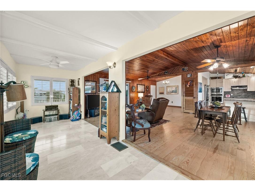 2324 Cherimoya Lane Saint James City FL 33956 2025008564 image13