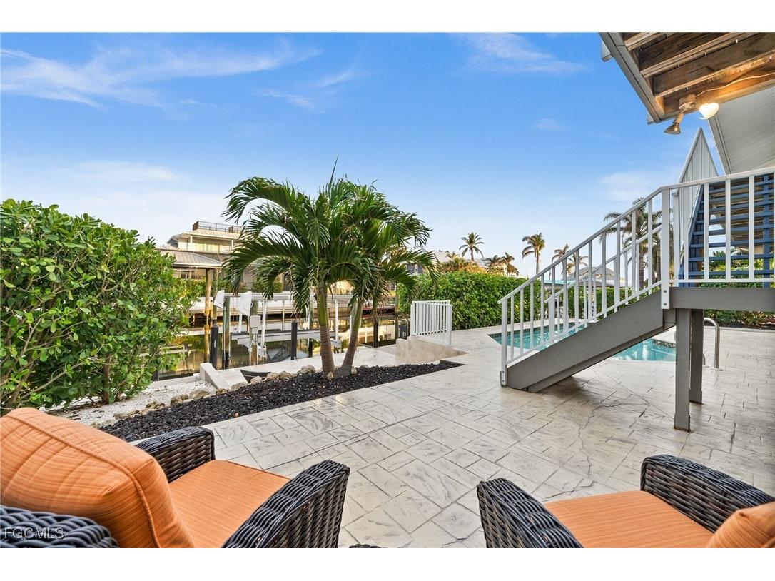 2324 Cherimoya Lane Saint James City FL 33956 2025008564 image18