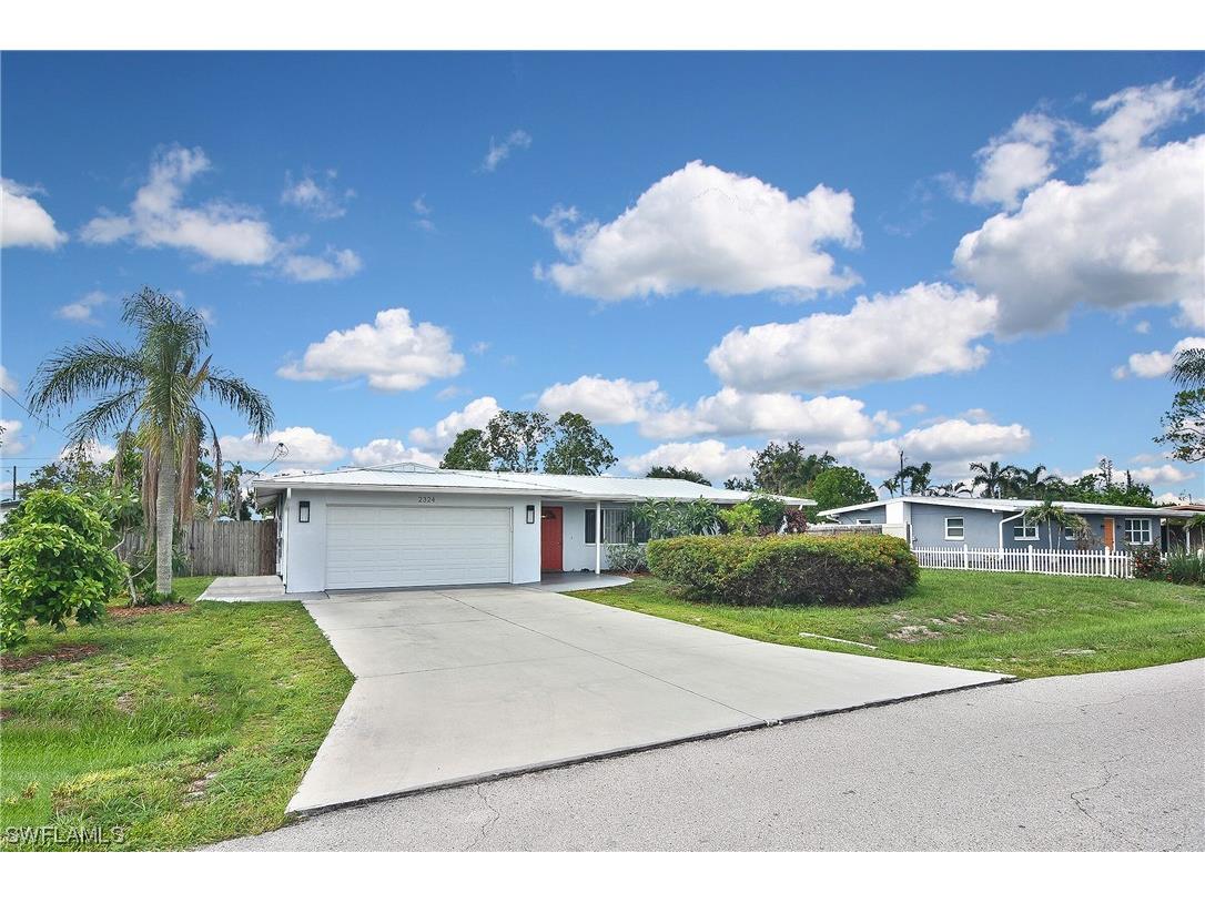 2324 Ephraim Avenue Fort Myers FL 33907 223050543 image1