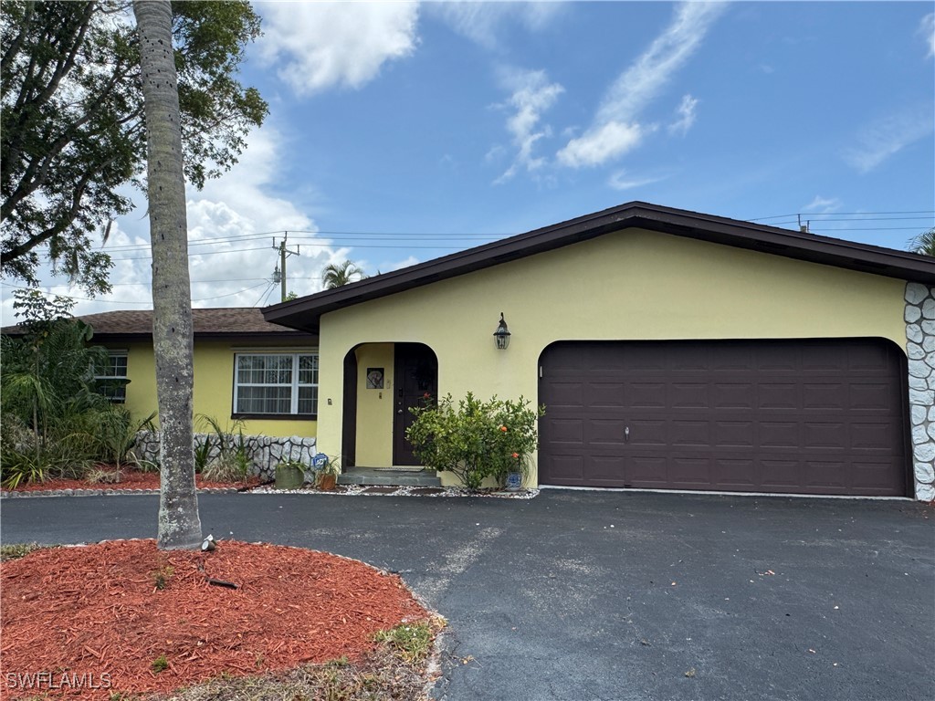 2324 Jasper Avenue Fort Myers FL 33907 225050830 image1