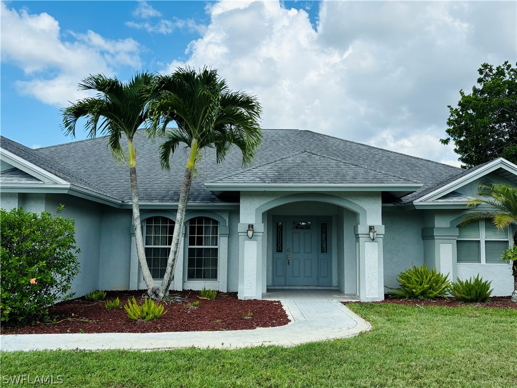 2324 Kings Lake Boulevard Naples FL 34112 224054090 image1