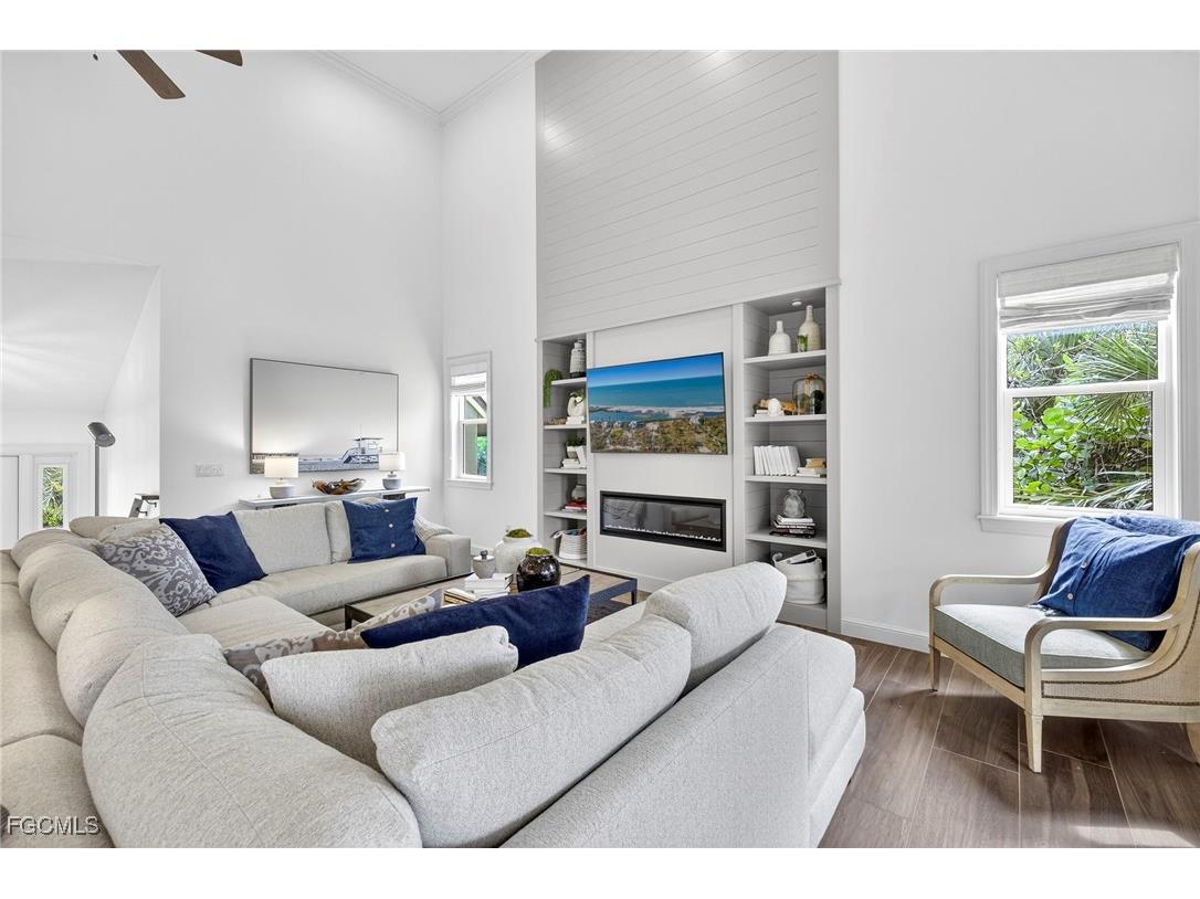 2324 Starfish Lane Sanibel FL 33957 2025011326 image8