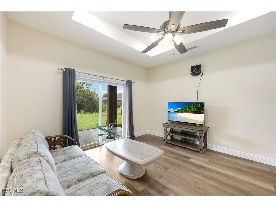 2325/2327 Daniel Avenue N Lehigh Acres FL 33971 2025003492 image7