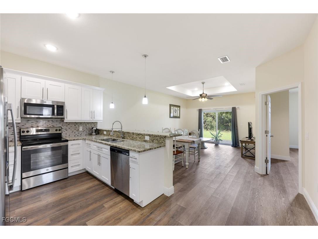 2325/2327 Daniel Avenue N Lehigh Acres FL 33971 2025003492 image9