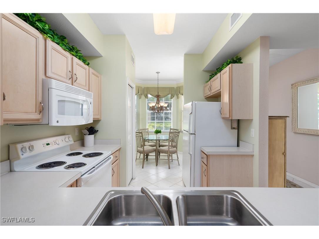 2325 Carrington Court #104 Naples FL 34109 225066168 image10