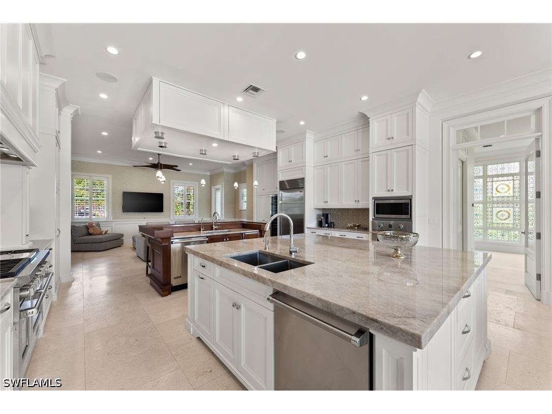 2325 Lantern Lane Naples FL 34102 226012952 image17
