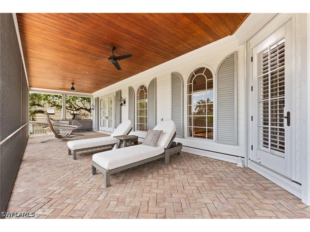 2325 Lantern Lane Naples FL 34102 226012952 image40