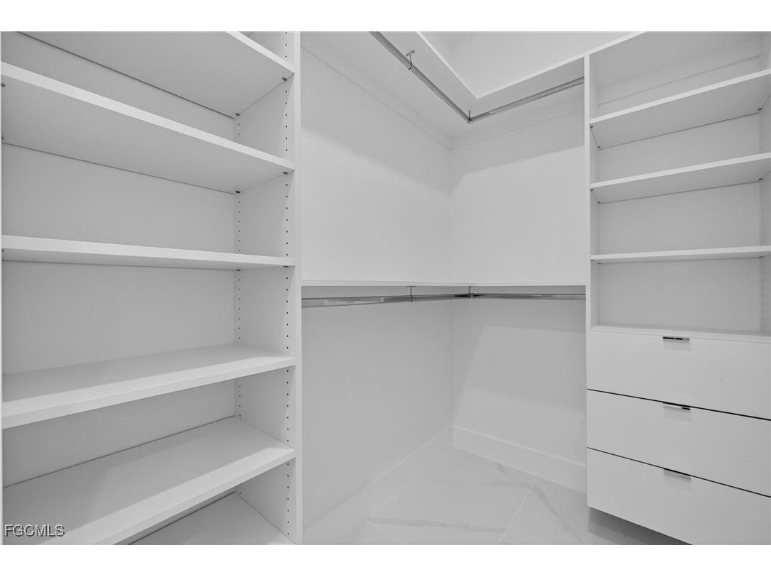 2325 NW 25th Lane Cape Coral FL 33993 2025021536 image17