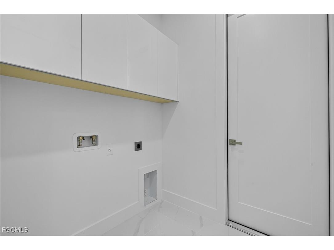 2325 NW 25th Lane Cape Coral FL 33993 2025021536 image22