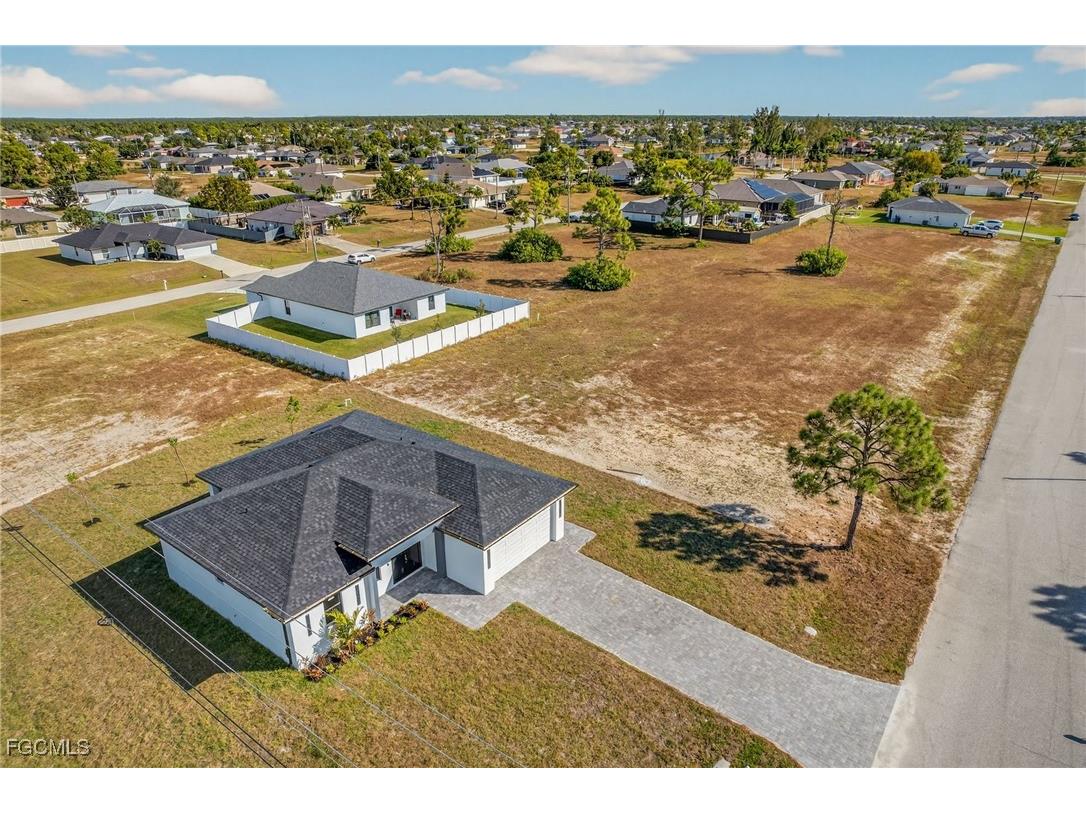 2325 NW 25th Lane Cape Coral FL 33993 2025021536 image33