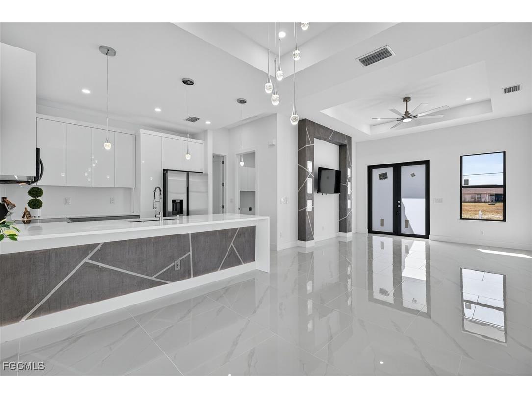 2325 NW 25th Lane Cape Coral FL 33993 2025021536 image4